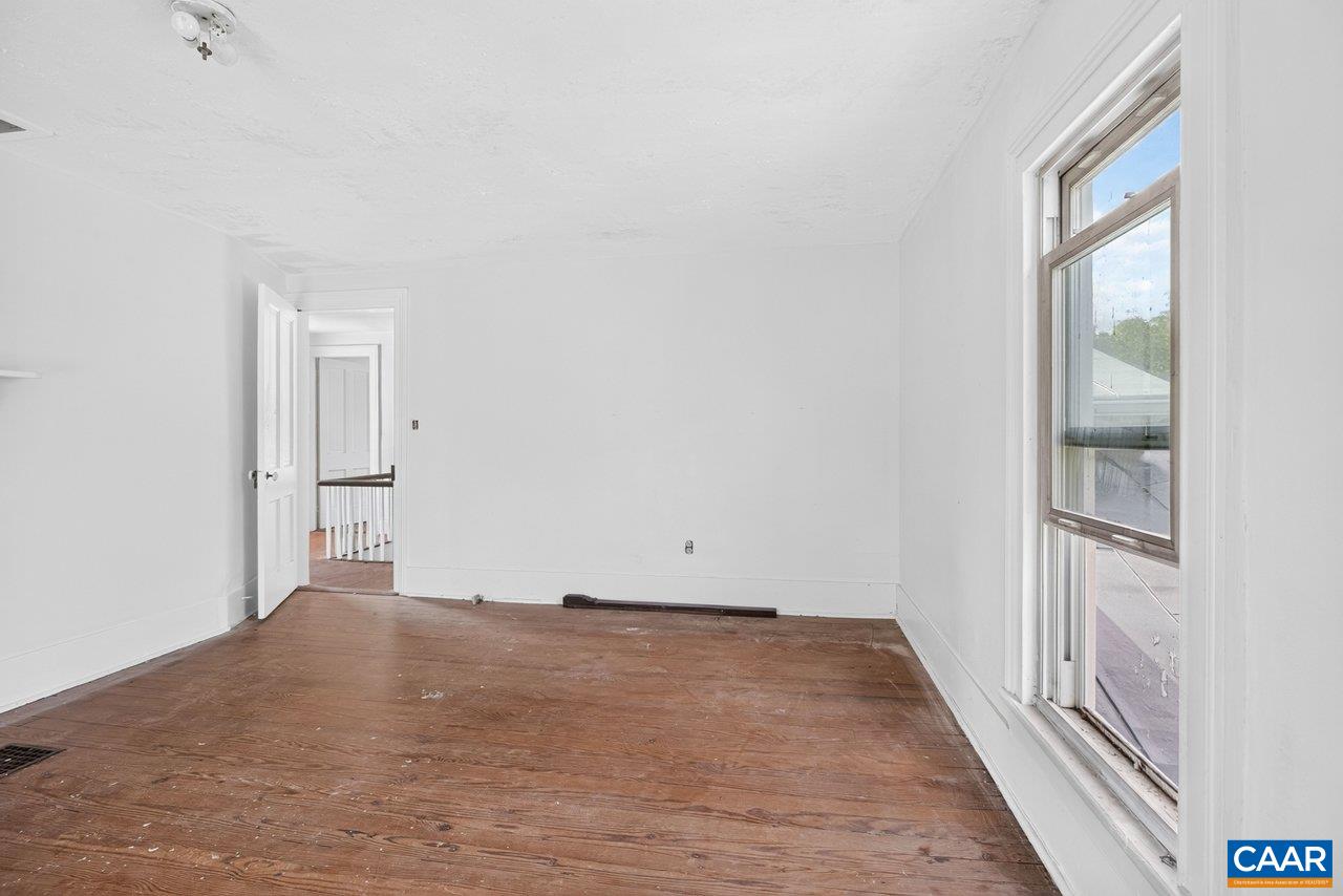 176 EUREKA MILL RD, STAUNTON, Virginia 24401, 3 Bedrooms Bedrooms, ,1 BathroomBathrooms,Residential,176 EUREKA MILL RD,678362 MLS # 678362 176 EUREKA MILL RD, STAUNTON, Virginia 24401, 3 Bedrooms Bedrooms, ,1 BathroomBathrooms,Residential,176 EUREKA MILL RD,678362 MLS # 678362
