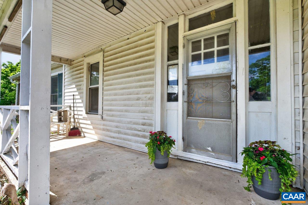 176 EUREKA MILL RD, STAUNTON, Virginia 24401, 3 Bedrooms Bedrooms, ,1 BathroomBathrooms,Residential,176 EUREKA MILL RD,678362 MLS # 678362 176 EUREKA MILL RD, STAUNTON, Virginia 24401, 3 Bedrooms Bedrooms, ,1 BathroomBathrooms,Residential,176 EUREKA MILL RD,678362 MLS # 678362