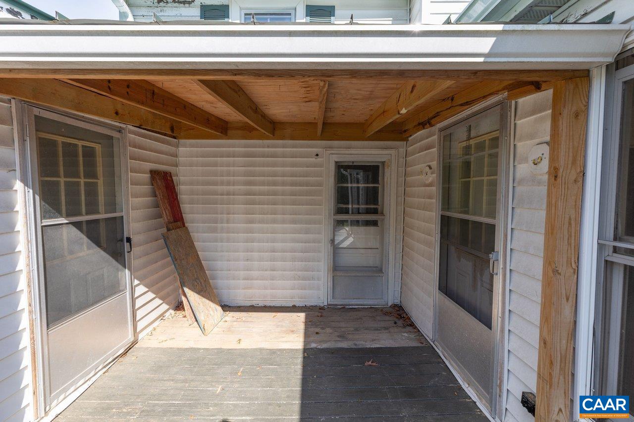 176 EUREKA MILL RD, STAUNTON, Virginia 24401, 3 Bedrooms Bedrooms, ,1 BathroomBathrooms,Residential,176 EUREKA MILL RD,678362 MLS # 678362 176 EUREKA MILL RD, STAUNTON, Virginia 24401, 3 Bedrooms Bedrooms, ,1 BathroomBathrooms,Residential,176 EUREKA MILL RD,678362 MLS # 678362