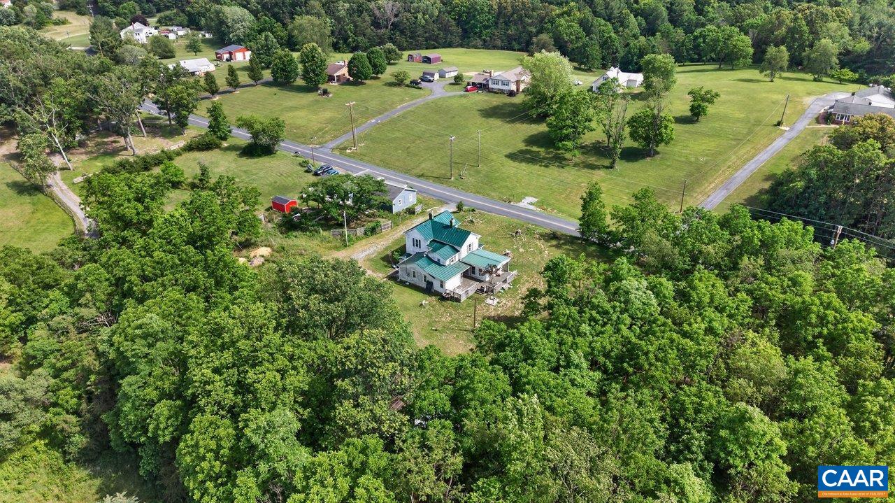 176 EUREKA MILL RD, STAUNTON, Virginia 24401, 3 Bedrooms Bedrooms, ,1 BathroomBathrooms,Residential,176 EUREKA MILL RD,678362 MLS # 678362 176 EUREKA MILL RD, STAUNTON, Virginia 24401, 3 Bedrooms Bedrooms, ,1 BathroomBathrooms,Residential,176 EUREKA MILL RD,678362 MLS # 678362