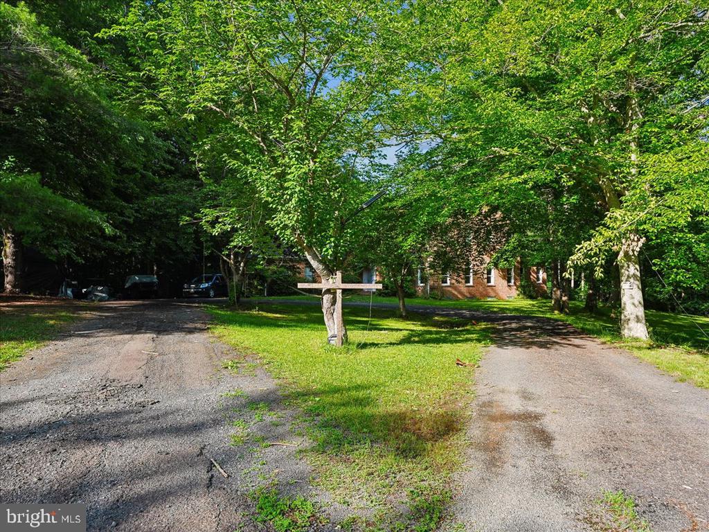 9935 HIGHLAND DR, MARSHALL, Virginia 20115, 4 Bedrooms Bedrooms, ,4 BathroomsBathrooms,Residential,9935 HIGHLAND DR,VAFQ2020520 MLS # VAFQ2020520 9935 HIGHLAND DR, MARSHALL, Virginia 20115, 4 Bedrooms Bedrooms, ,4 BathroomsBathrooms,Residential,9935 HIGHLAND DR,VAFQ2020520 MLS # VAFQ2020520