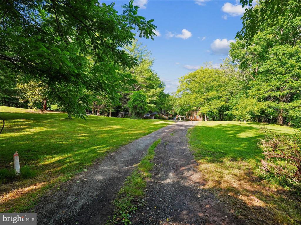 9935 HIGHLAND DR, MARSHALL, Virginia 20115, 4 Bedrooms Bedrooms, ,4 BathroomsBathrooms,Residential,9935 HIGHLAND DR,VAFQ2020520 MLS # VAFQ2020520 9935 HIGHLAND DR, MARSHALL, Virginia 20115, 4 Bedrooms Bedrooms, ,4 BathroomsBathrooms,Residential,9935 HIGHLAND DR,VAFQ2020520 MLS # VAFQ2020520