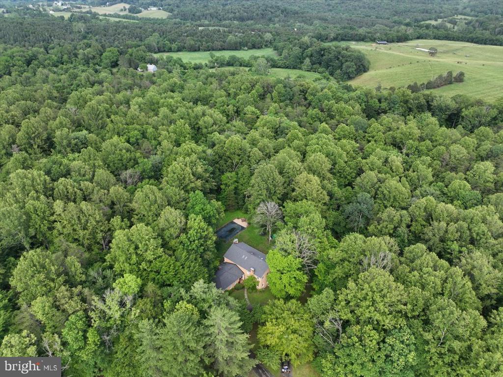 9935 HIGHLAND DR, MARSHALL, Virginia 20115, 4 Bedrooms Bedrooms, ,4 BathroomsBathrooms,Residential,9935 HIGHLAND DR,VAFQ2020520 MLS # VAFQ2020520 9935 HIGHLAND DR, MARSHALL, Virginia 20115, 4 Bedrooms Bedrooms, ,4 BathroomsBathrooms,Residential,9935 HIGHLAND DR,VAFQ2020520 MLS # VAFQ2020520