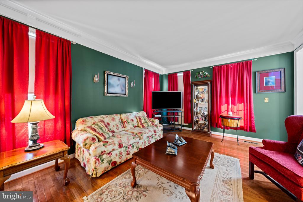 5601 HERITAGE HILLS CIR, FREDERICKSBURG, Virginia 22407, 4 Bedrooms Bedrooms, ,3 BathroomsBathrooms,Residential,5601 HERITAGE HILLS CIR,VASP2042434 MLS # VASP2042434 5601 HERITAGE HILLS CIR, FREDERICKSBURG, Virginia 22407, 4 Bedrooms Bedrooms, ,3 BathroomsBathrooms,Residential,5601 HERITAGE HILLS CIR,VASP2042434 MLS # VASP2042434