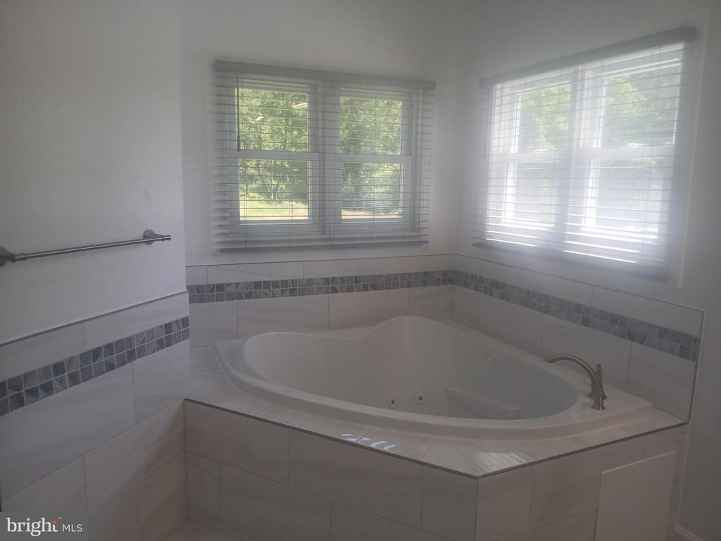 5201 CAROLYNS WAY, LINDEN, Virginia 22642, 3 Bedrooms Bedrooms, ,3 BathroomsBathrooms,Residential,5201 CAROLYNS WAY,VAFQ2022400 MLS # VAFQ2022400