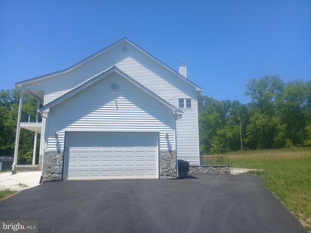 5201 CAROLYNS WAY, LINDEN, Virginia 22642, 3 Bedrooms Bedrooms, ,3 BathroomsBathrooms,Residential,5201 CAROLYNS WAY,VAFQ2022400 MLS # VAFQ2022400