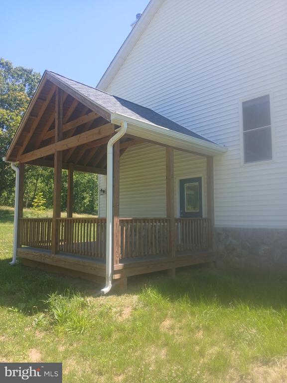 5201 CAROLYNS WAY, LINDEN, Virginia 22642, 3 Bedrooms Bedrooms, ,3 BathroomsBathrooms,Residential,5201 CAROLYNS WAY,VAFQ2022400 MLS # VAFQ2022400