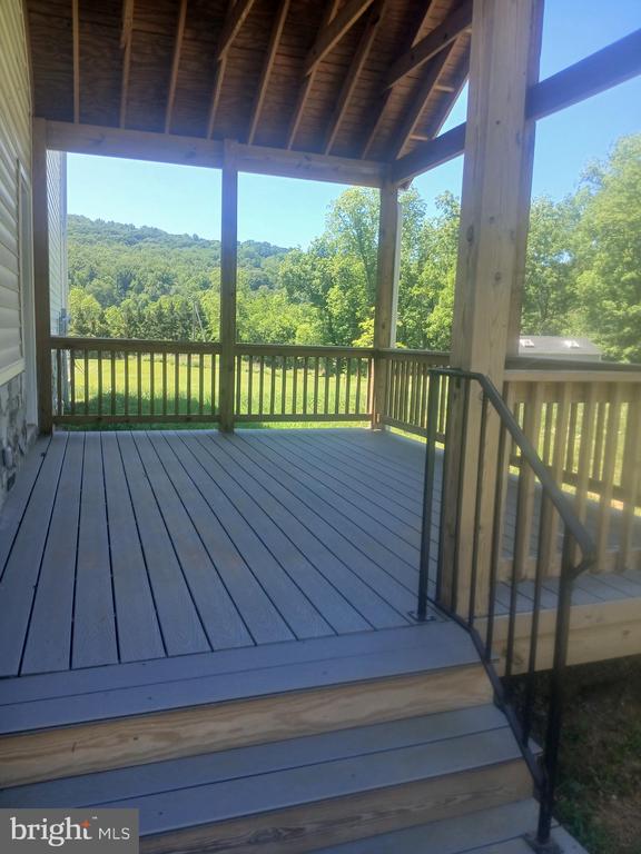 5201 CAROLYNS WAY, LINDEN, Virginia 22642, 3 Bedrooms Bedrooms, ,3 BathroomsBathrooms,Residential,5201 CAROLYNS WAY,VAFQ2022400 MLS # VAFQ2022400