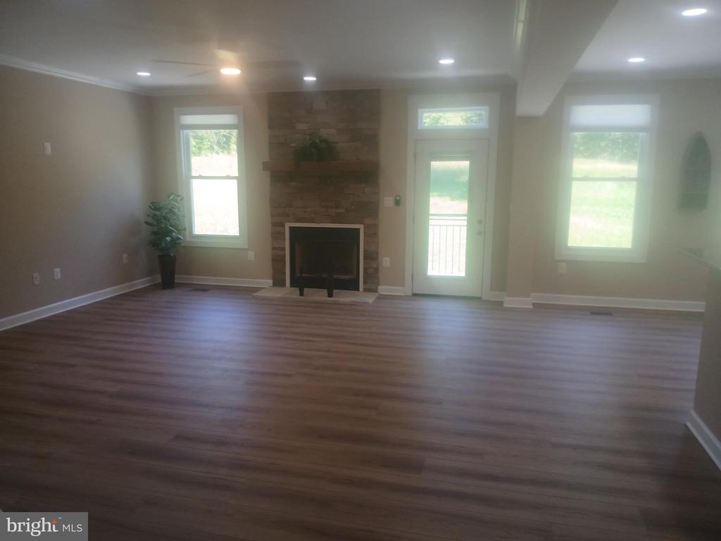 5201 CAROLYNS WAY, LINDEN, Virginia 22642, 3 Bedrooms Bedrooms, ,3 BathroomsBathrooms,Residential,5201 CAROLYNS WAY,VAFQ2022400 MLS # VAFQ2022400