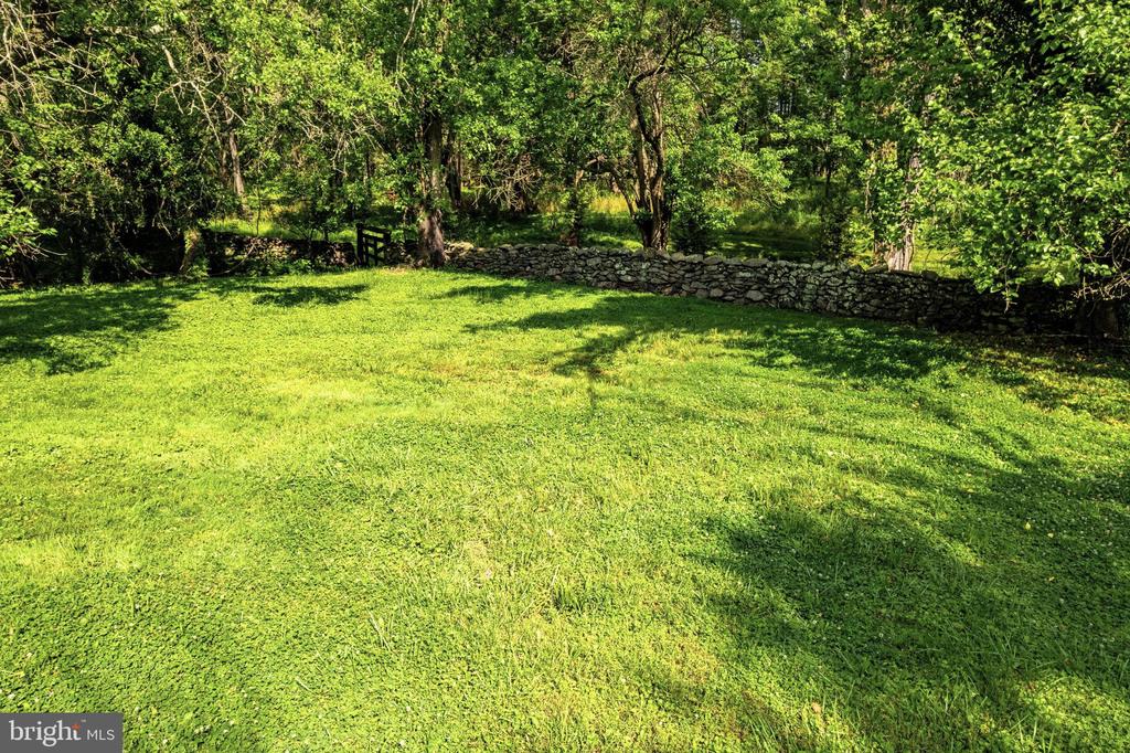 1150 POPLAR ROW, UPPERVILLE, Virginia 20184, 3 Bedrooms Bedrooms, ,2 BathroomsBathrooms,Residential,1150 POPLAR ROW,VAFQ2022412 MLS # VAFQ2022412 1150 POPLAR ROW, UPPERVILLE, Virginia 20184, 3 Bedrooms Bedrooms, ,2 BathroomsBathrooms,Residential,1150 POPLAR ROW,VAFQ2022412 MLS # VAFQ2022412