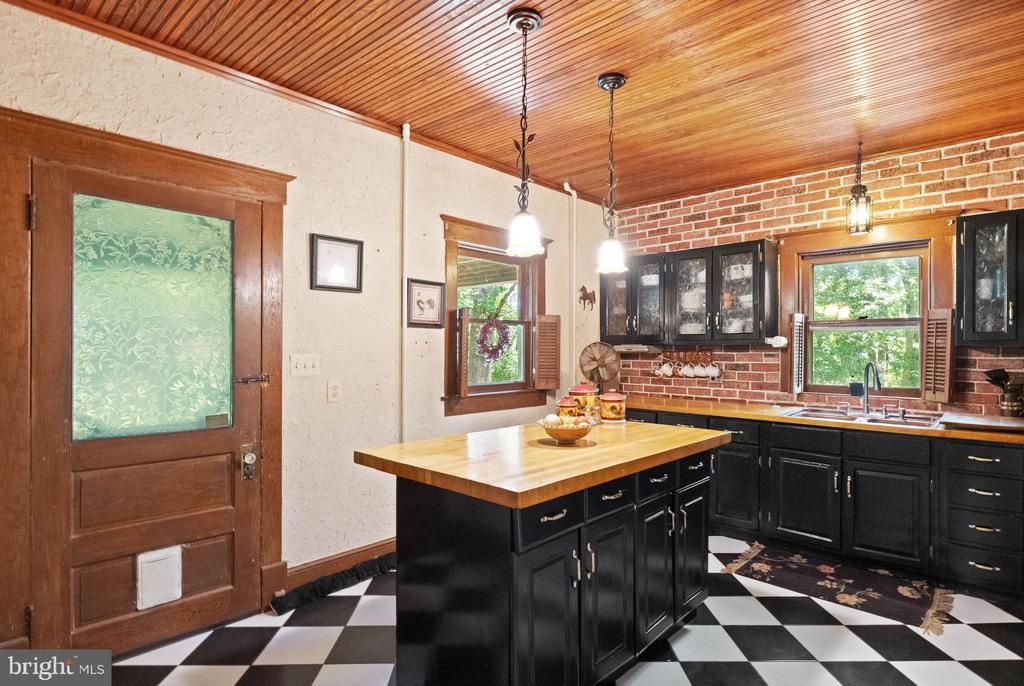 5102 WESTON RD, WARRENTON, Virginia 20187, 4 Bedrooms Bedrooms, ,1 BathroomBathrooms,Residential,5102 WESTON RD,VAFQ2022430 MLS # VAFQ2022430 5102 WESTON RD, WARRENTON, Virginia 20187, 4 Bedrooms Bedrooms, ,1 BathroomBathrooms,Residential,5102 WESTON RD,VAFQ2022430 MLS # VAFQ2022430