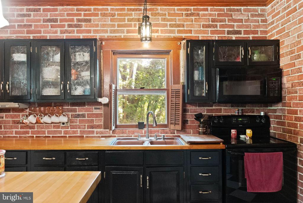 5102 WESTON RD, WARRENTON, Virginia 20187, 4 Bedrooms Bedrooms, ,1 BathroomBathrooms,Residential,5102 WESTON RD,VAFQ2022430 MLS # VAFQ2022430 5102 WESTON RD, WARRENTON, Virginia 20187, 4 Bedrooms Bedrooms, ,1 BathroomBathrooms,Residential,5102 WESTON RD,VAFQ2022430 MLS # VAFQ2022430