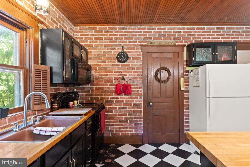 5102 WESTON RD, WARRENTON, Virginia 20187, 4 Bedrooms Bedrooms, ,1 BathroomBathrooms,Residential,5102 WESTON RD,VAFQ2022430 MLS # VAFQ2022430 5102 WESTON RD, WARRENTON, Virginia 20187, 4 Bedrooms Bedrooms, ,1 BathroomBathrooms,Residential,5102 WESTON RD,VAFQ2022430 MLS # VAFQ2022430