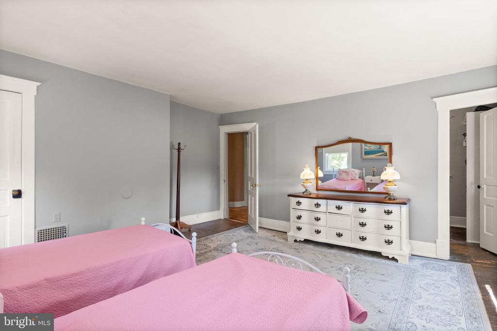 5102 WESTON RD, WARRENTON, Virginia 20187, 4 Bedrooms Bedrooms, ,1 BathroomBathrooms,Residential,5102 WESTON RD,VAFQ2022430 MLS # VAFQ2022430 5102 WESTON RD, WARRENTON, Virginia 20187, 4 Bedrooms Bedrooms, ,1 BathroomBathrooms,Residential,5102 WESTON RD,VAFQ2022430 MLS # VAFQ2022430