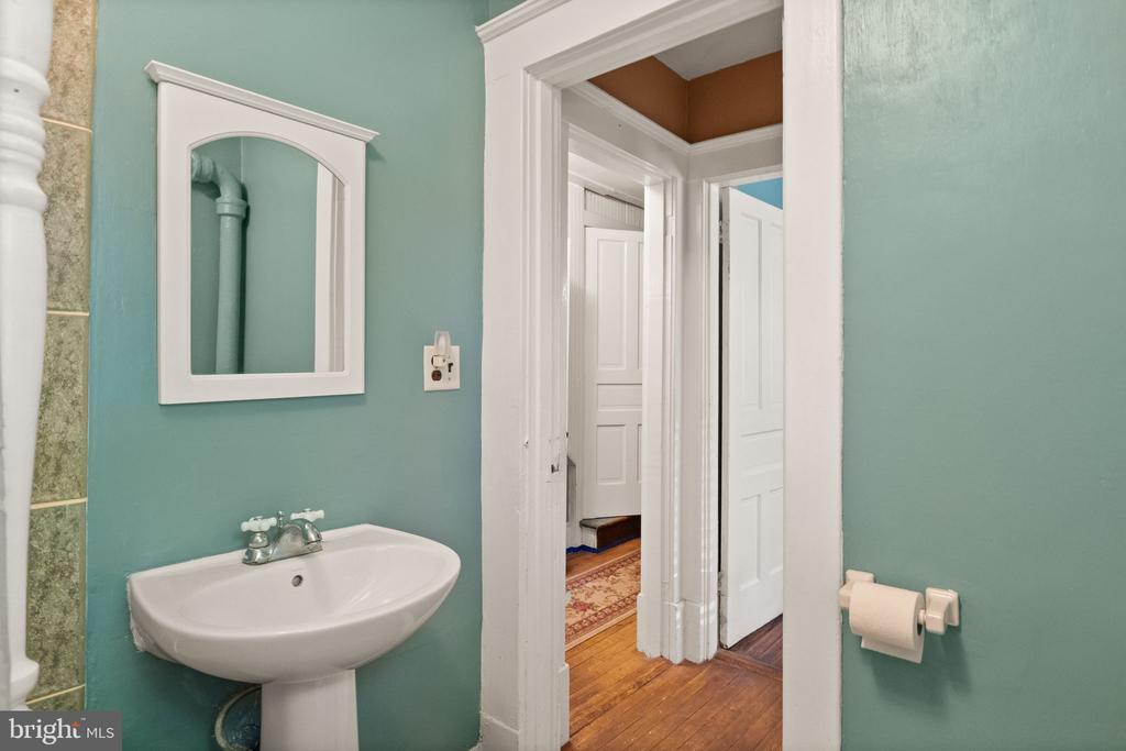 5102 WESTON RD, WARRENTON, Virginia 20187, 4 Bedrooms Bedrooms, ,1 BathroomBathrooms,Residential,5102 WESTON RD,VAFQ2022430 MLS # VAFQ2022430 5102 WESTON RD, WARRENTON, Virginia 20187, 4 Bedrooms Bedrooms, ,1 BathroomBathrooms,Residential,5102 WESTON RD,VAFQ2022430 MLS # VAFQ2022430