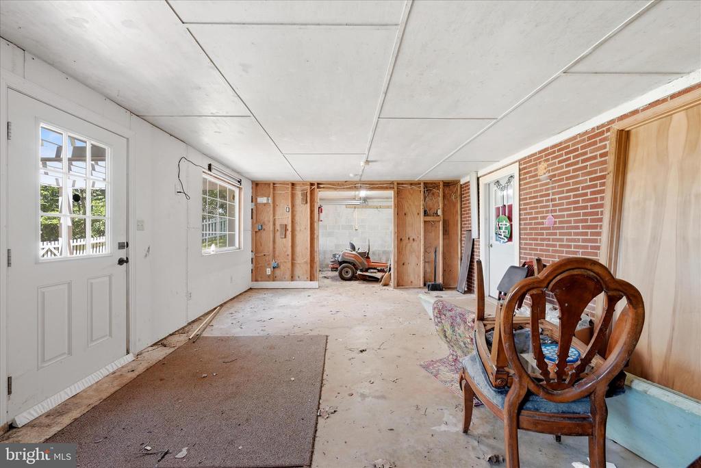 12281 JAMES MADISON HWY, CULPEPER, Virginia 22701, 4 Bedrooms Bedrooms, ,2 BathroomsBathrooms,Residential,12281 JAMES MADISON HWY,VACU2013930 MLS # VACU2013930 12281 JAMES MADISON HWY, CULPEPER, Virginia 22701, 4 Bedrooms Bedrooms, ,2 BathroomsBathrooms,Residential,12281 JAMES MADISON HWY,VACU2013930 MLS # VACU2013930