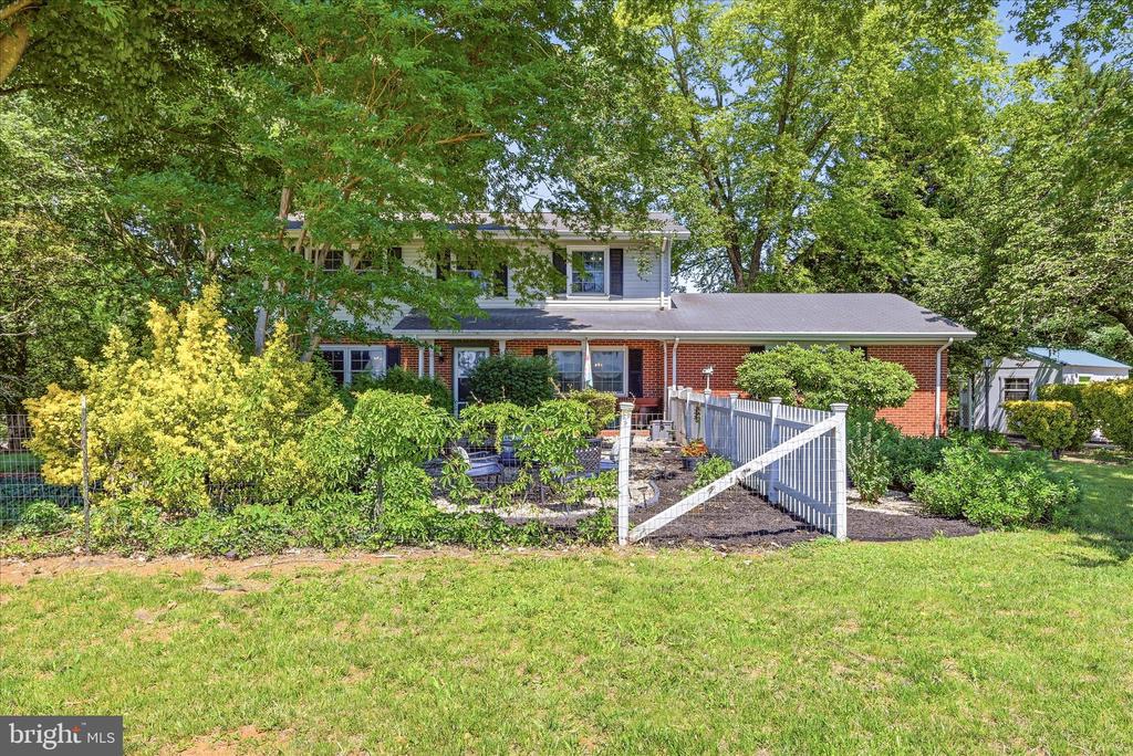 12281 JAMES MADISON HWY, CULPEPER, Virginia 22701, 4 Bedrooms Bedrooms, ,2 BathroomsBathrooms,Residential,12281 JAMES MADISON HWY,VACU2013930 MLS # VACU2013930 12281 JAMES MADISON HWY, CULPEPER, Virginia 22701, 4 Bedrooms Bedrooms, ,2 BathroomsBathrooms,Residential,12281 JAMES MADISON HWY,VACU2013930 MLS # VACU2013930