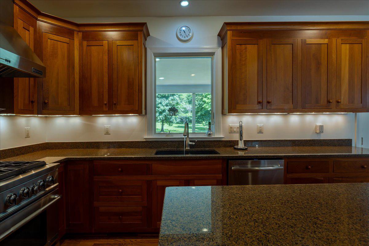 5202 CHASE LN, MIDLAND, Virginia 22728, 6 Bedrooms Bedrooms, ,5 BathroomsBathrooms,Residential,5202 CHASE LN,VAFQ2022460 MLS # VAFQ2022460 5202 CHASE LN, MIDLAND, Virginia 22728, 6 Bedrooms Bedrooms, ,5 BathroomsBathrooms,Residential,5202 CHASE LN,VAFQ2022460 MLS # VAFQ2022460