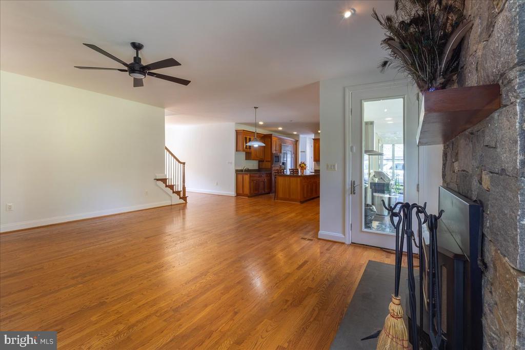 5202 CHASE LN, MIDLAND, Virginia 22728, 6 Bedrooms Bedrooms, ,5 BathroomsBathrooms,Residential,5202 CHASE LN,VAFQ2022460 MLS # VAFQ2022460 5202 CHASE LN, MIDLAND, Virginia 22728, 6 Bedrooms Bedrooms, ,5 BathroomsBathrooms,Residential,5202 CHASE LN,VAFQ2022460 MLS # VAFQ2022460