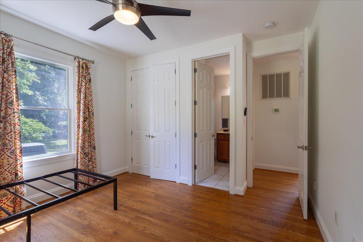 5202 CHASE LN, MIDLAND, Virginia 22728, 6 Bedrooms Bedrooms, ,5 BathroomsBathrooms,Residential,5202 CHASE LN,VAFQ2022460 MLS # VAFQ2022460 5202 CHASE LN, MIDLAND, Virginia 22728, 6 Bedrooms Bedrooms, ,5 BathroomsBathrooms,Residential,5202 CHASE LN,VAFQ2022460 MLS # VAFQ2022460