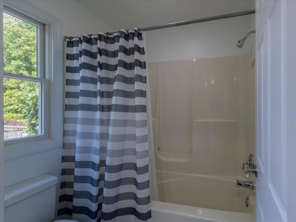 5202 CHASE LN, MIDLAND, Virginia 22728, 6 Bedrooms Bedrooms, ,5 BathroomsBathrooms,Residential,5202 CHASE LN,VAFQ2022460 MLS # VAFQ2022460 5202 CHASE LN, MIDLAND, Virginia 22728, 6 Bedrooms Bedrooms, ,5 BathroomsBathrooms,Residential,5202 CHASE LN,VAFQ2022460 MLS # VAFQ2022460