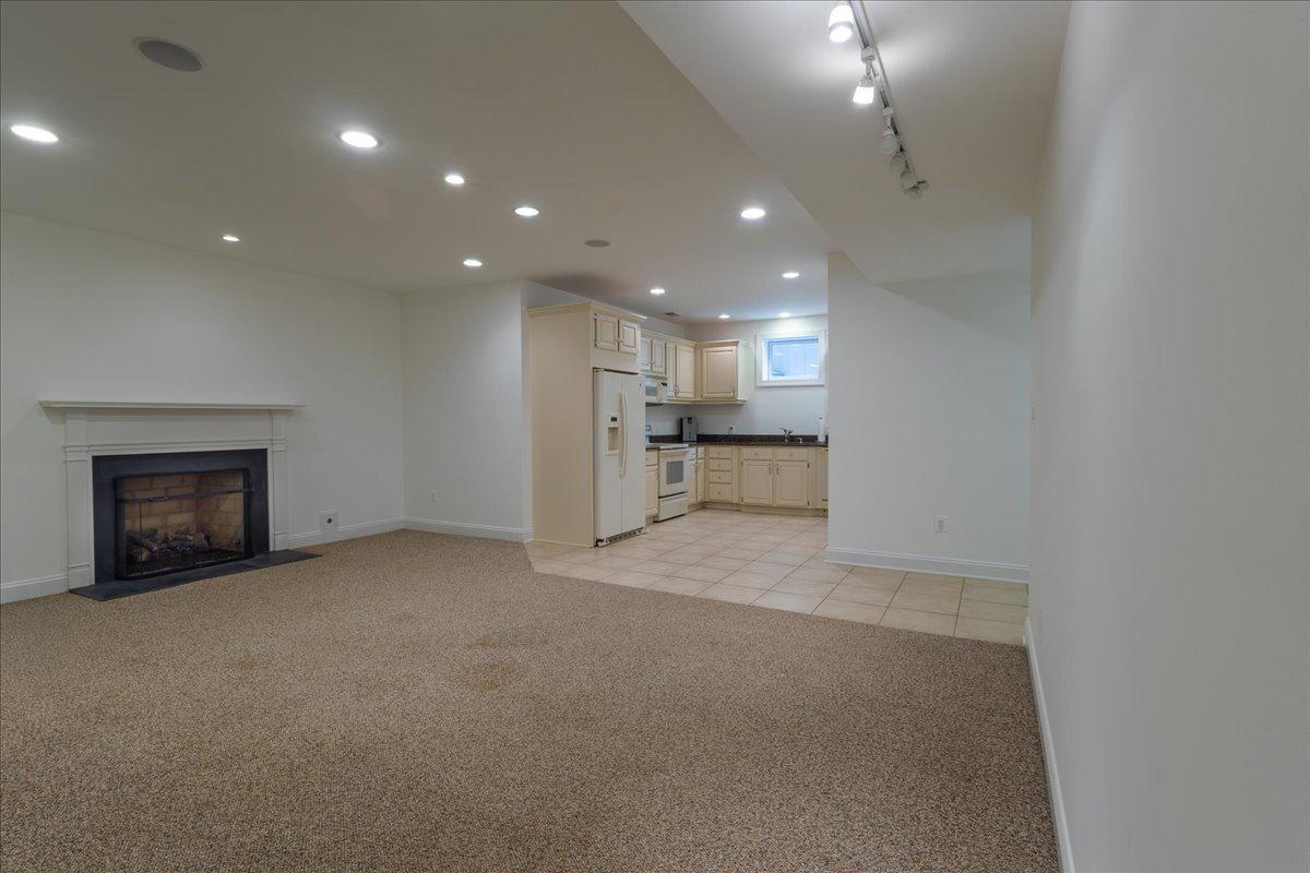 5202 CHASE LN, MIDLAND, Virginia 22728, 6 Bedrooms Bedrooms, ,5 BathroomsBathrooms,Residential,5202 CHASE LN,VAFQ2022460 MLS # VAFQ2022460 5202 CHASE LN, MIDLAND, Virginia 22728, 6 Bedrooms Bedrooms, ,5 BathroomsBathrooms,Residential,5202 CHASE LN,VAFQ2022460 MLS # VAFQ2022460