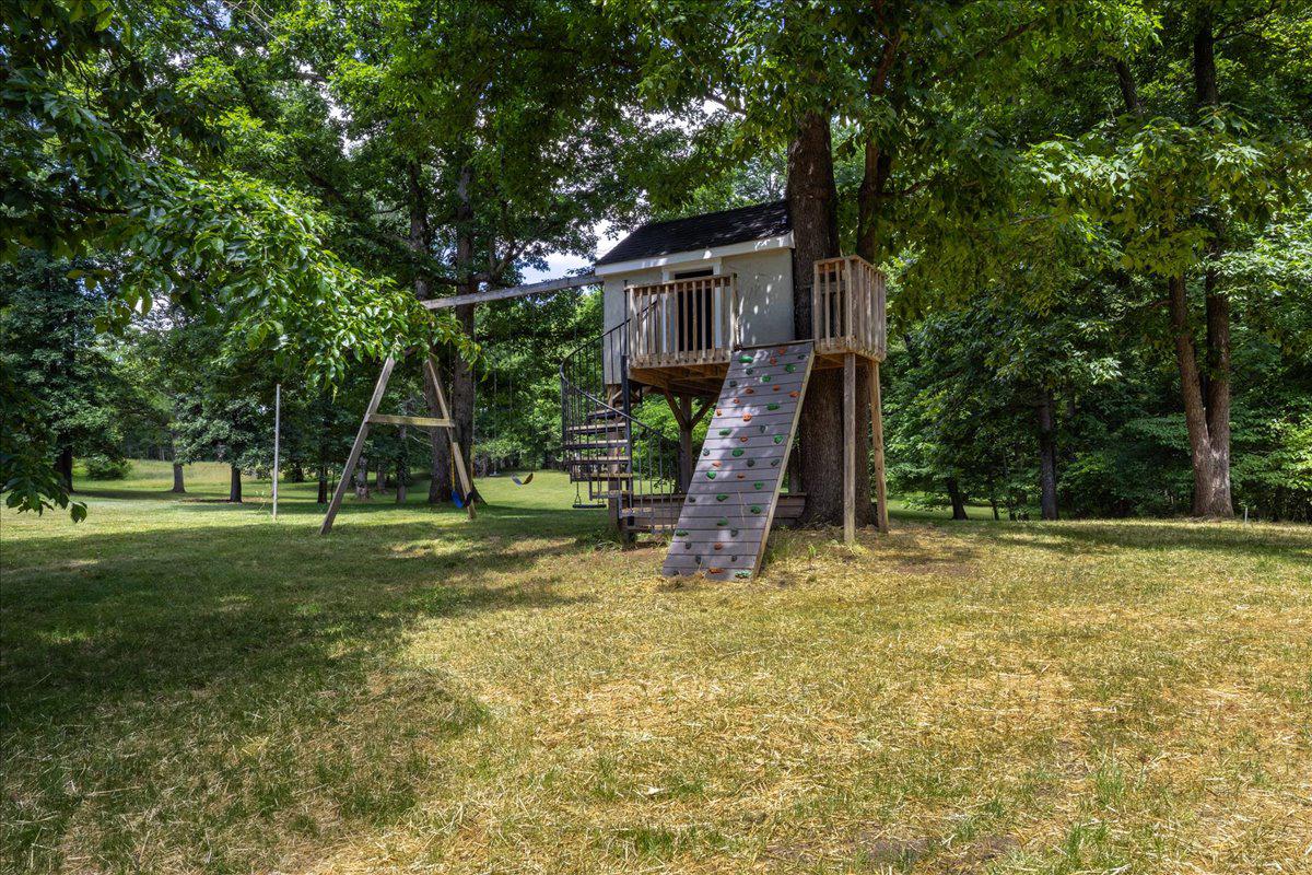 5202 CHASE LN, MIDLAND, Virginia 22728, 6 Bedrooms Bedrooms, ,5 BathroomsBathrooms,Residential,5202 CHASE LN,VAFQ2022460 MLS # VAFQ2022460 5202 CHASE LN, MIDLAND, Virginia 22728, 6 Bedrooms Bedrooms, ,5 BathroomsBathrooms,Residential,5202 CHASE LN,VAFQ2022460 MLS # VAFQ2022460
