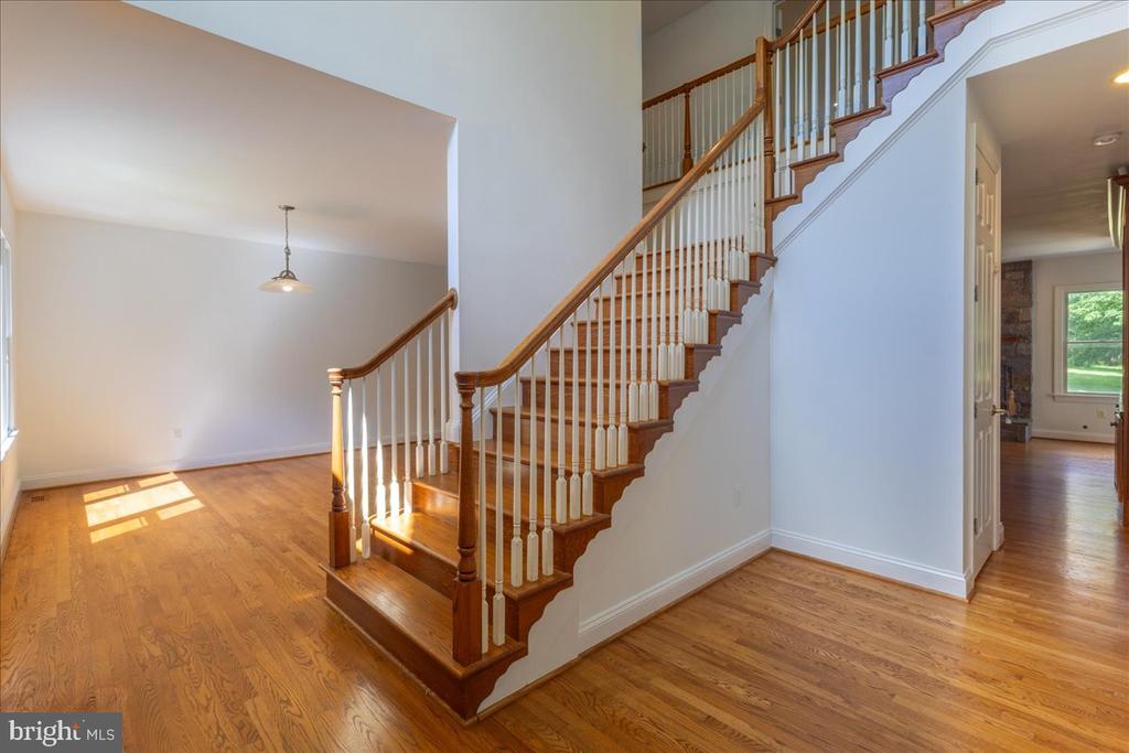 5202 CHASE LN, MIDLAND, Virginia 22728, 6 Bedrooms Bedrooms, ,5 BathroomsBathrooms,Residential,5202 CHASE LN,VAFQ2022460 MLS # VAFQ2022460 5202 CHASE LN, MIDLAND, Virginia 22728, 6 Bedrooms Bedrooms, ,5 BathroomsBathrooms,Residential,5202 CHASE LN,VAFQ2022460 MLS # VAFQ2022460