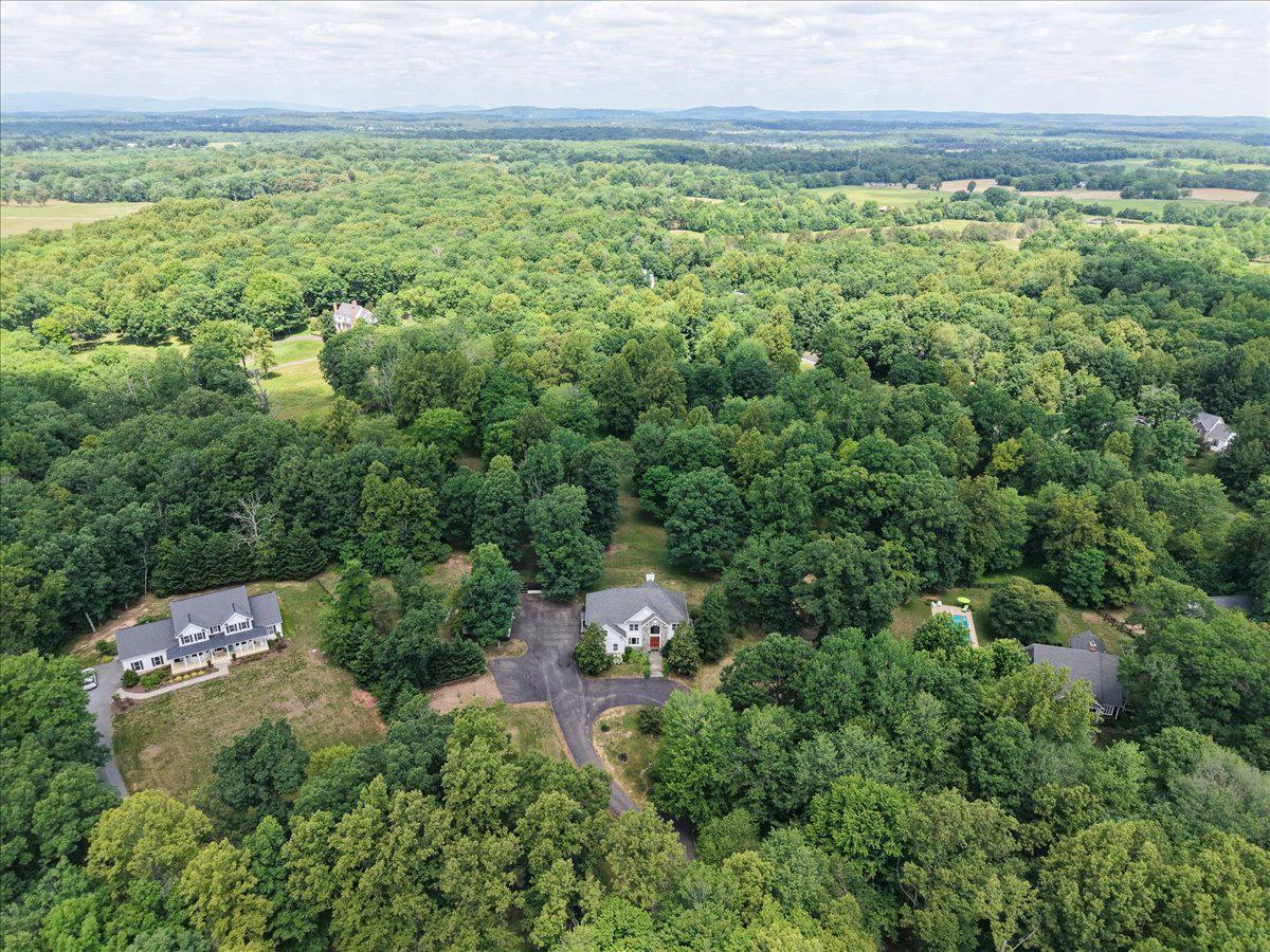 5202 CHASE LN, MIDLAND, Virginia 22728, 6 Bedrooms Bedrooms, ,5 BathroomsBathrooms,Residential,5202 CHASE LN,VAFQ2022460 MLS # VAFQ2022460 5202 CHASE LN, MIDLAND, Virginia 22728, 6 Bedrooms Bedrooms, ,5 BathroomsBathrooms,Residential,5202 CHASE LN,VAFQ2022460 MLS # VAFQ2022460