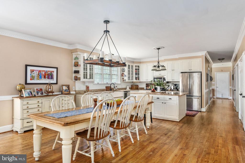 8412 PATHFINDERS CT, SPOTSYLVANIA, Virginia 22553, 5 Bedrooms Bedrooms, ,5 BathroomsBathrooms,Residential,8412 PATHFINDERS CT,VASP2042274 MLS # VASP2042274