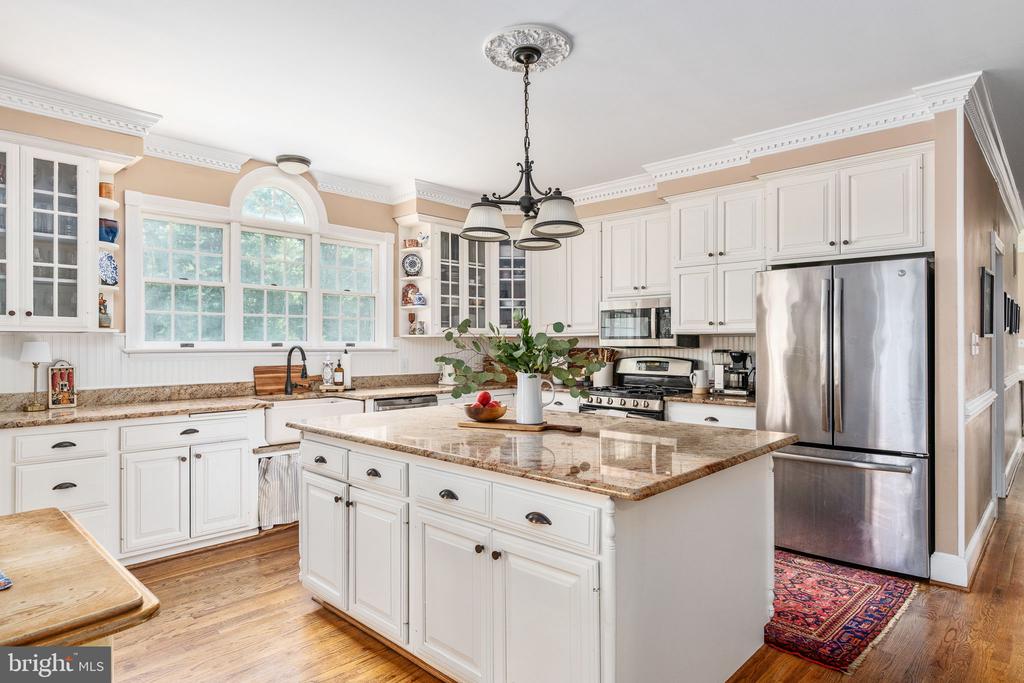 8412 PATHFINDERS CT, SPOTSYLVANIA, Virginia 22553, 5 Bedrooms Bedrooms, ,5 BathroomsBathrooms,Residential,8412 PATHFINDERS CT,VASP2042274 MLS # VASP2042274