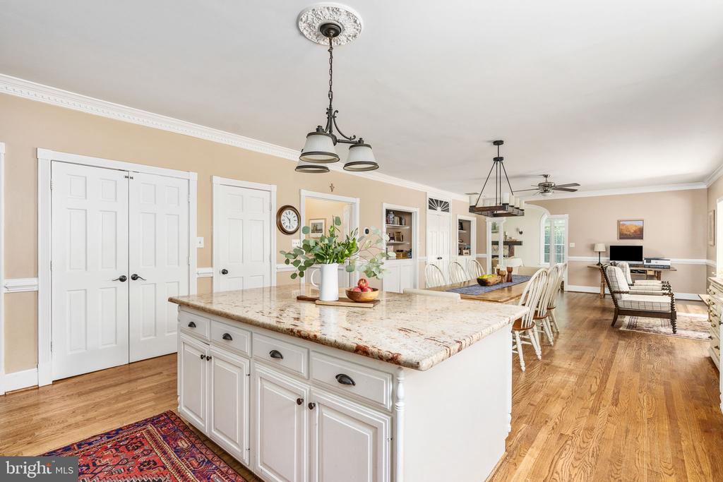 8412 PATHFINDERS CT, SPOTSYLVANIA, Virginia 22553, 5 Bedrooms Bedrooms, ,5 BathroomsBathrooms,Residential,8412 PATHFINDERS CT,VASP2042274 MLS # VASP2042274
