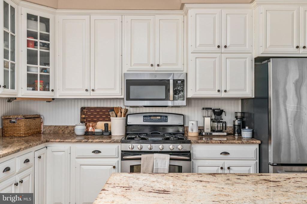 8412 PATHFINDERS CT, SPOTSYLVANIA, Virginia 22553, 5 Bedrooms Bedrooms, ,5 BathroomsBathrooms,Residential,8412 PATHFINDERS CT,VASP2042274 MLS # VASP2042274