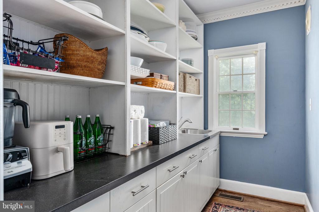 8412 PATHFINDERS CT, SPOTSYLVANIA, Virginia 22553, 5 Bedrooms Bedrooms, ,5 BathroomsBathrooms,Residential,8412 PATHFINDERS CT,VASP2042274 MLS # VASP2042274