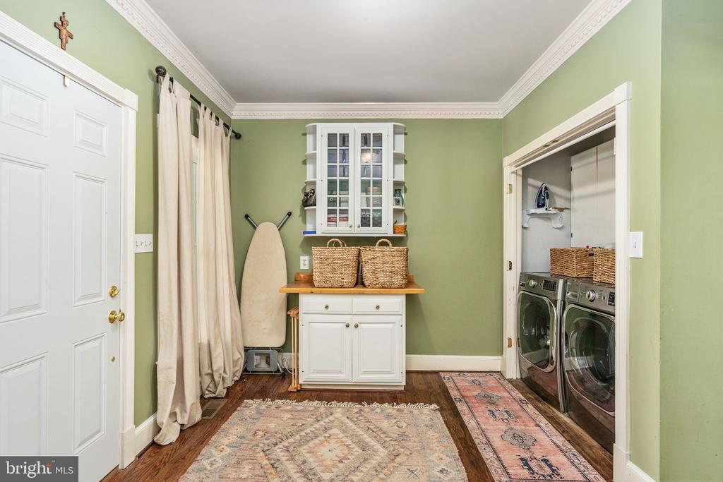 8412 PATHFINDERS CT, SPOTSYLVANIA, Virginia 22553, 5 Bedrooms Bedrooms, ,5 BathroomsBathrooms,Residential,8412 PATHFINDERS CT,VASP2042274 MLS # VASP2042274
