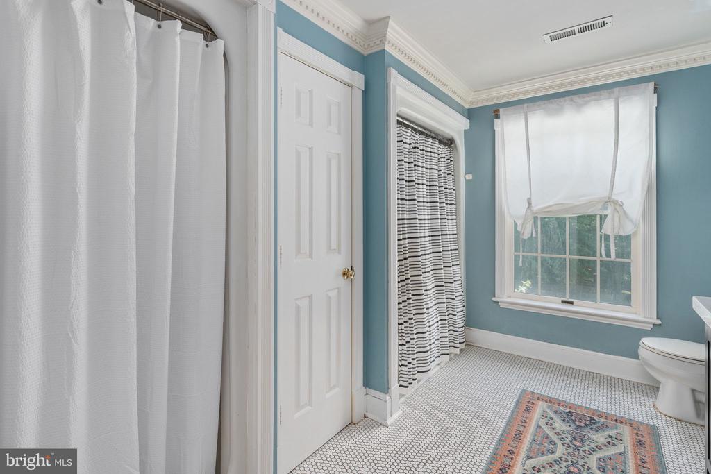 8412 PATHFINDERS CT, SPOTSYLVANIA, Virginia 22553, 5 Bedrooms Bedrooms, ,5 BathroomsBathrooms,Residential,8412 PATHFINDERS CT,VASP2042274 MLS # VASP2042274
