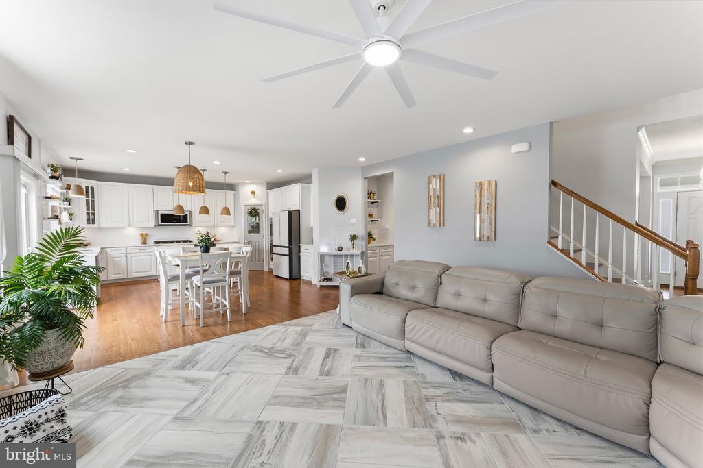 6315 PENN COVE CT, FREDERICKSBURG, Virginia 22407, 5 Bedrooms Bedrooms, ,3 BathroomsBathrooms,Residential,6315 PENN COVE CT,VASP2042774 MLS # VASP2042774