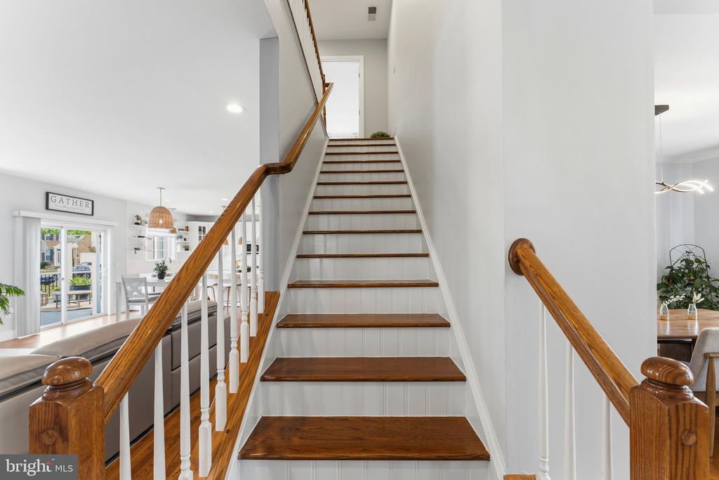 6315 PENN COVE CT, FREDERICKSBURG, Virginia 22407, 5 Bedrooms Bedrooms, ,3 BathroomsBathrooms,Residential,6315 PENN COVE CT,VASP2042774 MLS # VASP2042774