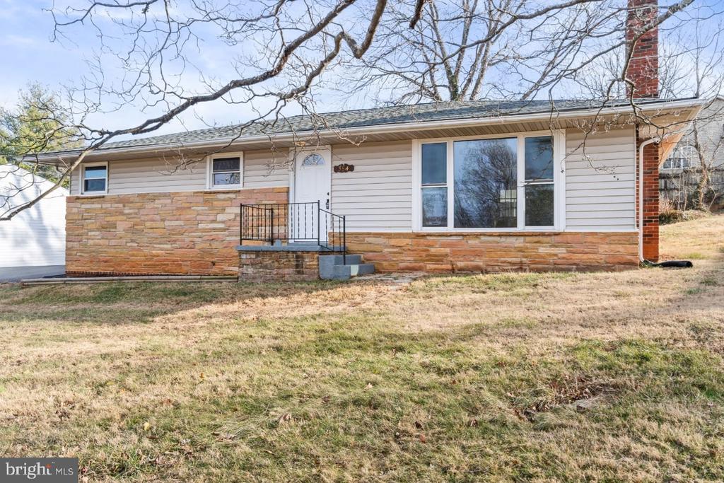 354 BERRY ST, ORANGE, Virginia 22960, 3 Bedrooms Bedrooms, ,1 BathroomBathrooms,Residential,354 BERRY ST,VAOR2014450 MLS # VAOR2014450 354 BERRY ST, ORANGE, Virginia 22960, 3 Bedrooms Bedrooms, ,1 BathroomBathrooms,Residential,354 BERRY ST,VAOR2014450 MLS # VAOR2014450
