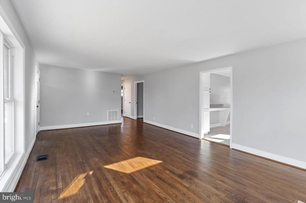 354 BERRY ST, ORANGE, Virginia 22960, 3 Bedrooms Bedrooms, ,1 BathroomBathrooms,Residential,354 BERRY ST,VAOR2014450 MLS # VAOR2014450 354 BERRY ST, ORANGE, Virginia 22960, 3 Bedrooms Bedrooms, ,1 BathroomBathrooms,Residential,354 BERRY ST,VAOR2014450 MLS # VAOR2014450