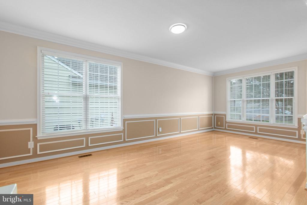 11703 LEGACY WOODS DR, FREDERICKSBURG, Virginia 22407, 4 Bedrooms Bedrooms, ,4 BathroomsBathrooms,Residential,11703 LEGACY WOODS DR,VASP2042798 MLS # VASP2042798