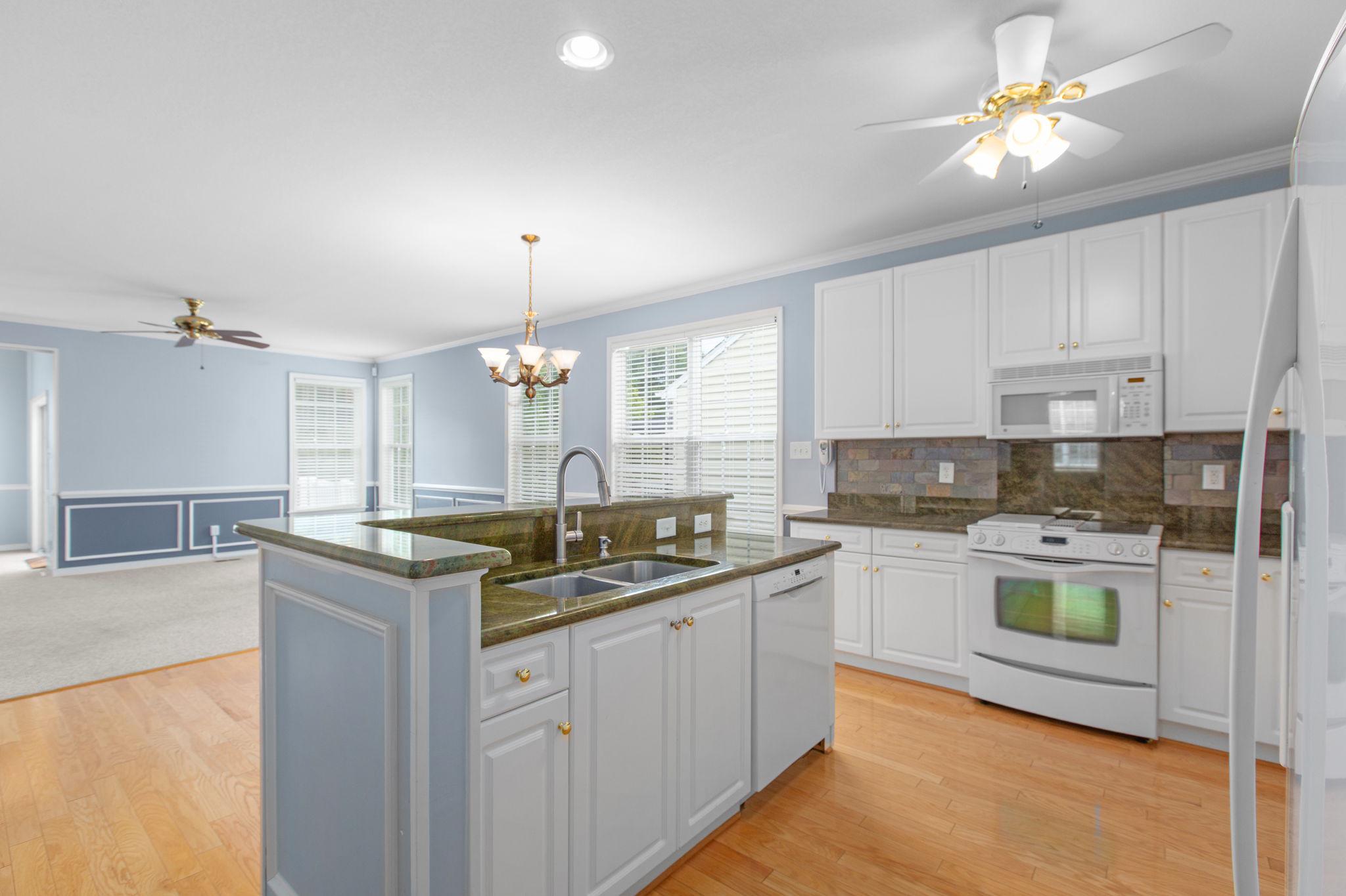 11703 LEGACY WOODS DR, FREDERICKSBURG, Virginia 22407, 4 Bedrooms Bedrooms, ,4 BathroomsBathrooms,Residential,11703 LEGACY WOODS DR,VASP2042798 MLS # VASP2042798