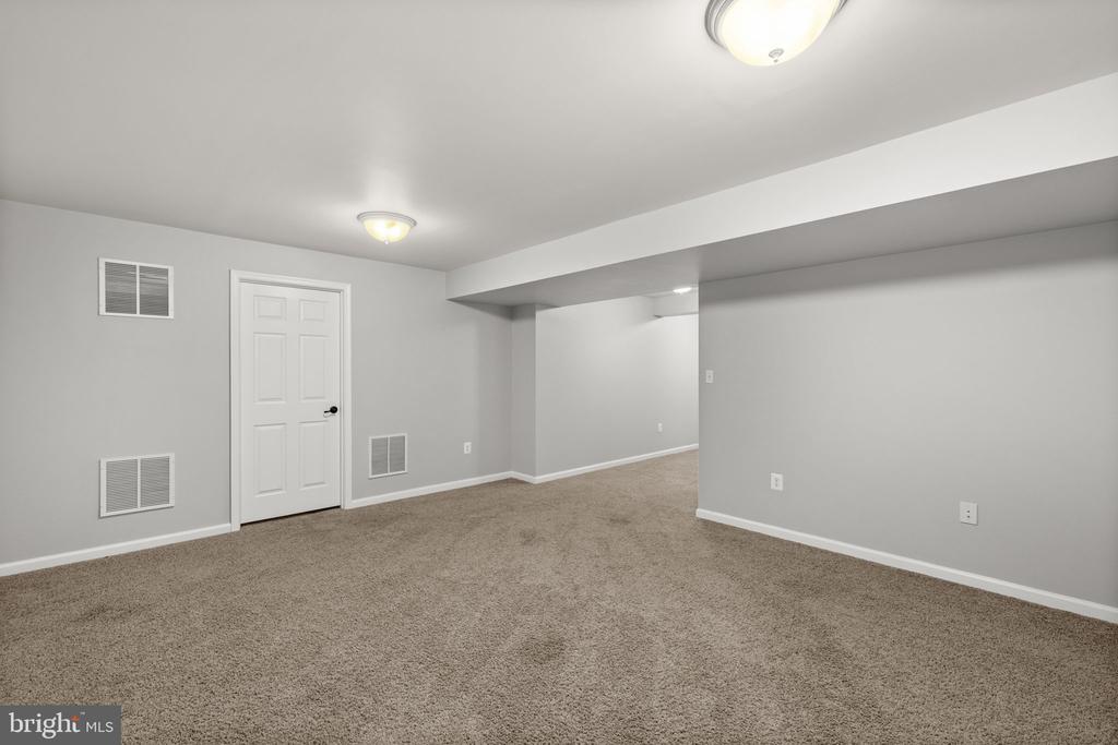 172 KING EDWARD CT, CULPEPER, Virginia 22701, 4 Bedrooms Bedrooms, ,2 BathroomsBathrooms,Residential,172 KING EDWARD CT,VACU2014022 MLS # VACU2014022