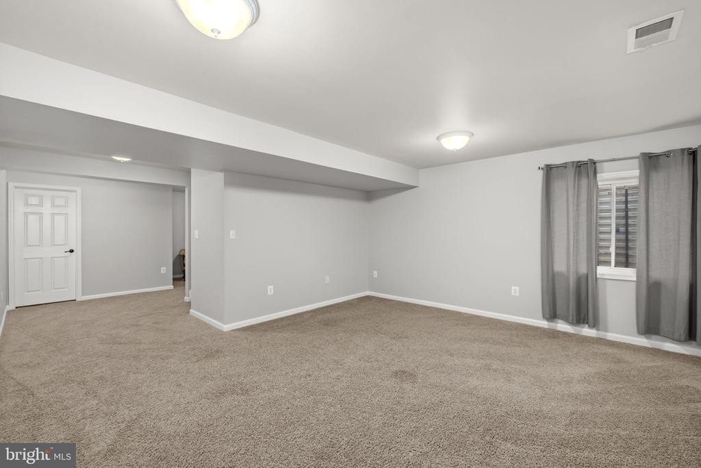 172 KING EDWARD CT, CULPEPER, Virginia 22701, 4 Bedrooms Bedrooms, ,2 BathroomsBathrooms,Residential,172 KING EDWARD CT,VACU2014022 MLS # VACU2014022