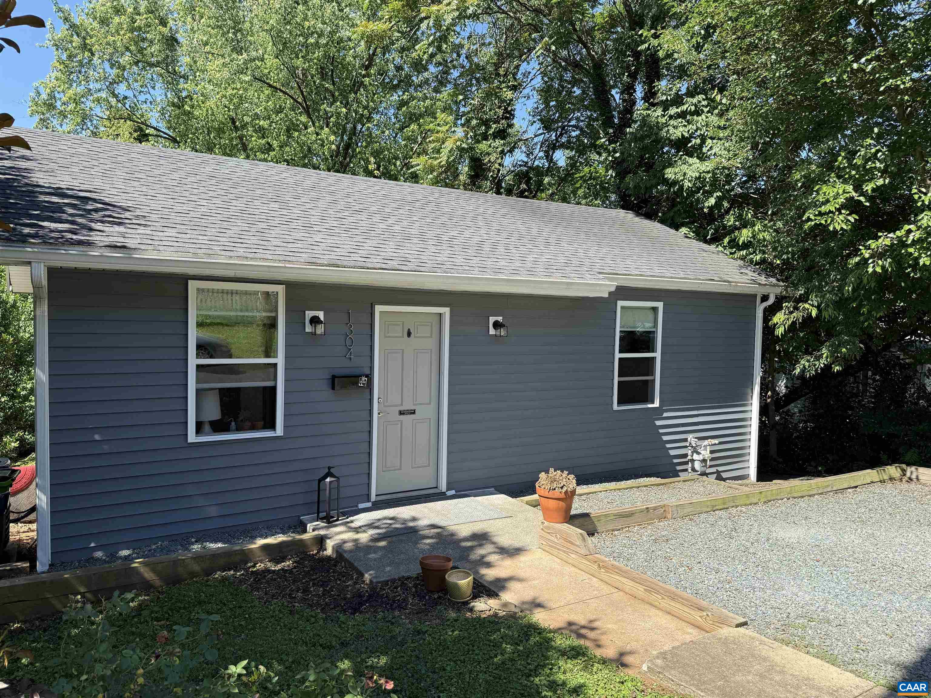 1304 POPLAR ST, CHARLOTTESVILLE, Virginia 22902, 2 Bedrooms Bedrooms, ,1 BathroomBathrooms,Residential,1304 POPLAR ST,678180 MLS # 678180