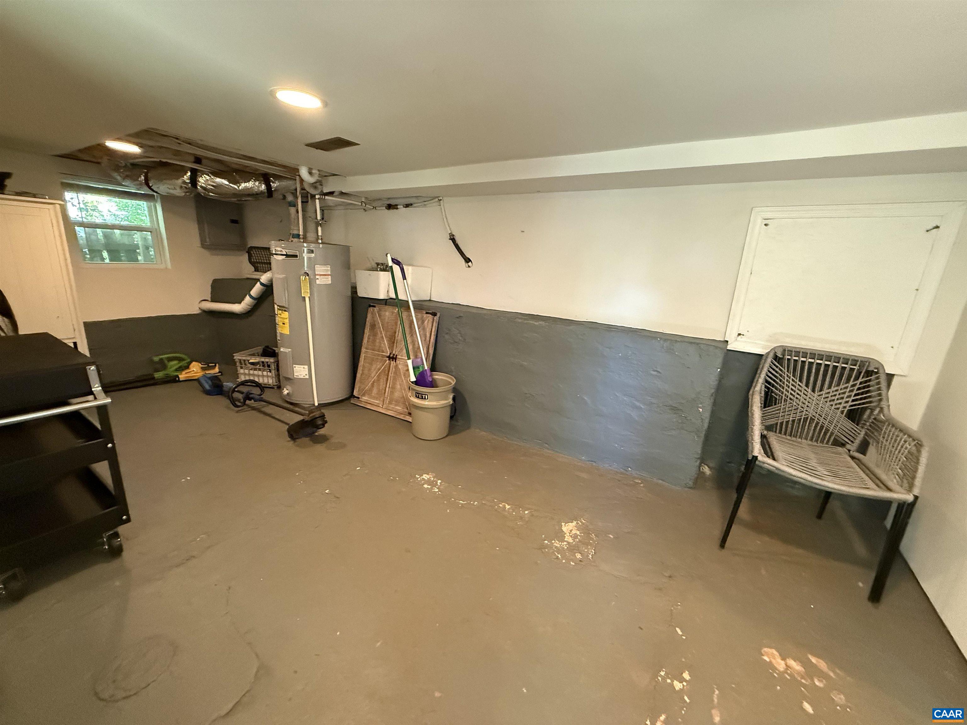 1304 POPLAR ST, CHARLOTTESVILLE, Virginia 22902, 2 Bedrooms Bedrooms, ,1 BathroomBathrooms,Residential,1304 POPLAR ST,678180 MLS # 678180