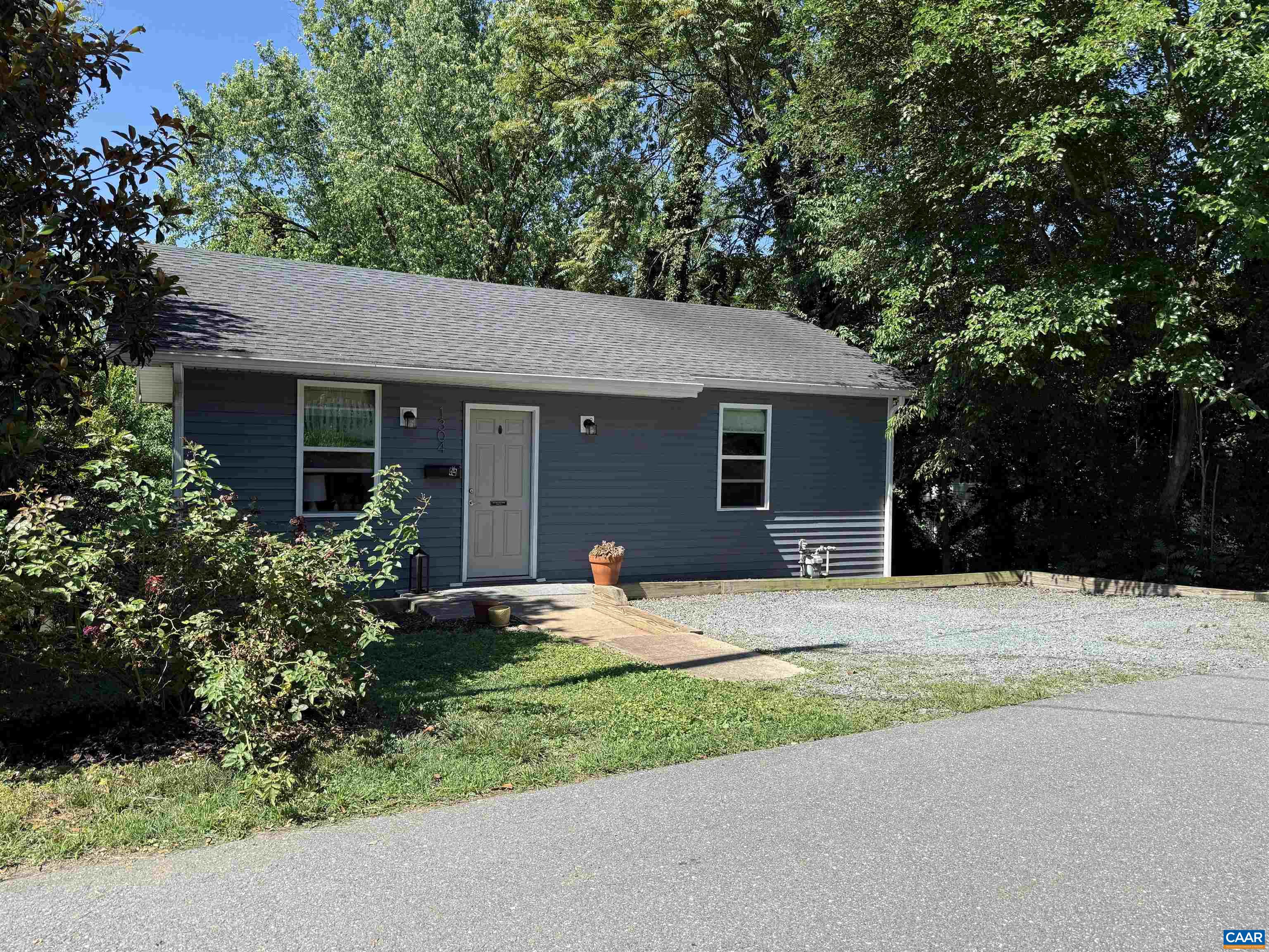 1304 POPLAR ST, CHARLOTTESVILLE, Virginia 22902, 2 Bedrooms Bedrooms, ,1 BathroomBathrooms,Residential,1304 POPLAR ST,678180 MLS # 678180