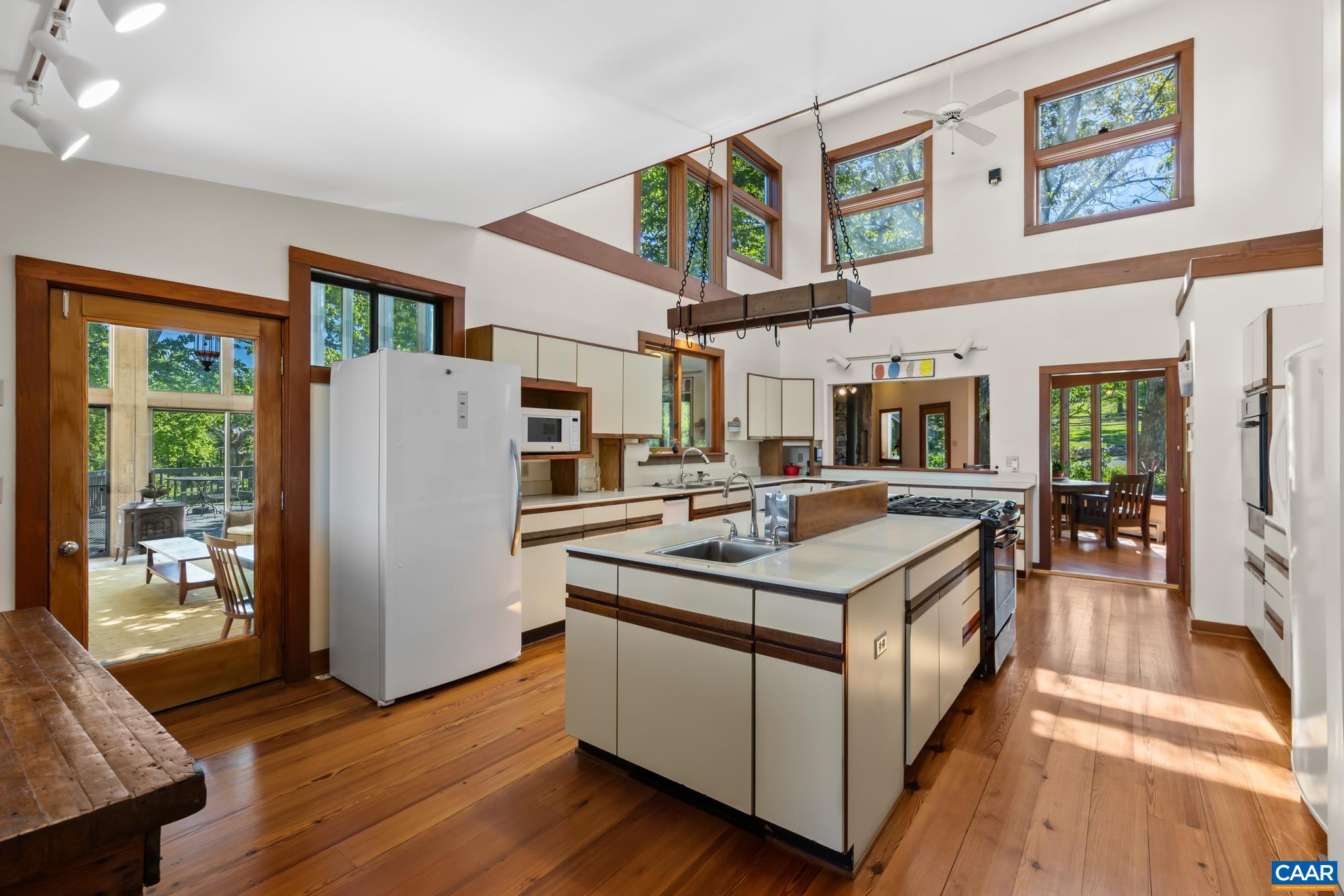 7098 BUCKS ELBOW MOUNTAIN RD, CROZET, Virginia 22932, 4 Bedrooms Bedrooms, ,3 BathroomsBathrooms,Residential,7098 BUCKS ELBOW MOUNTAIN RD,678245 MLS # 678245