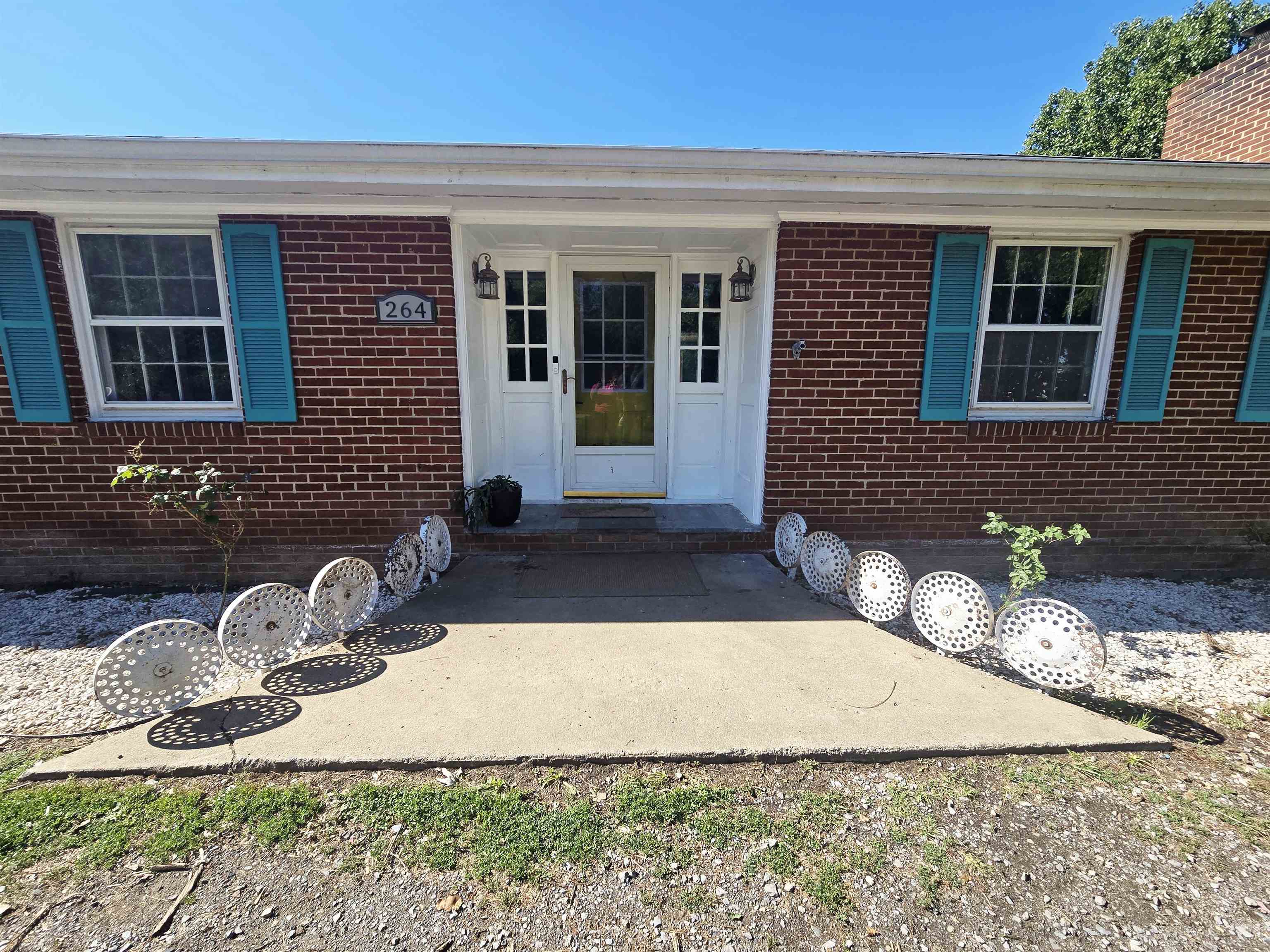 264 MT TORREY RD, LYNDHURST, Virginia 22952, 3 Bedrooms Bedrooms, ,2 BathroomsBathrooms,Residential,264 MT TORREY RD,678253 MLS # 678253 264 MT TORREY RD, LYNDHURST, Virginia 22952, 3 Bedrooms Bedrooms, ,2 BathroomsBathrooms,Residential,264 MT TORREY RD,678253 MLS # 678253