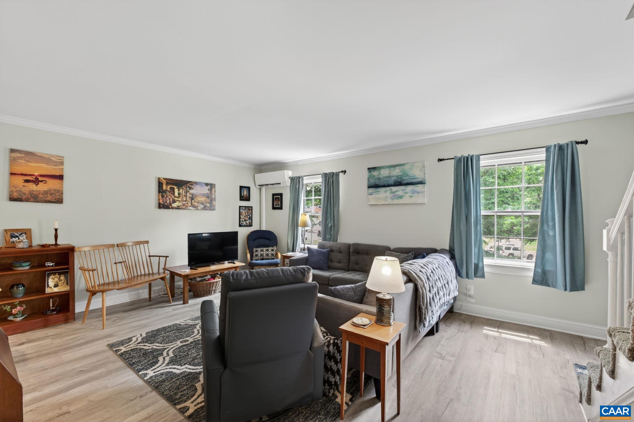 15 GEORGETOWN GREEN, CHARLOTTESVILLE, Virginia 22901, 4 Bedrooms Bedrooms, ,3 BathroomsBathrooms,Residential,15 GEORGETOWN GREEN,678300 MLS # 678300
